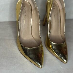 Gold Pointed-Toe Stiletto Heels